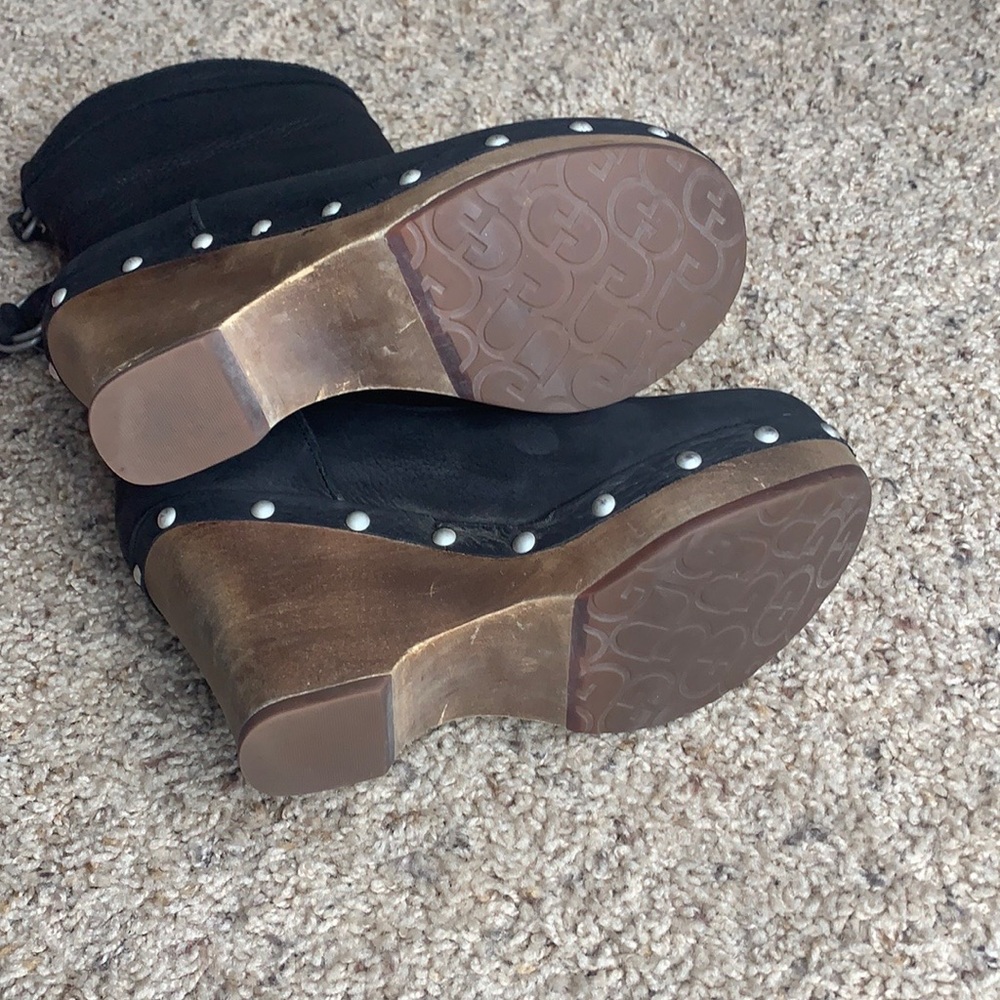 Ugg - image 5